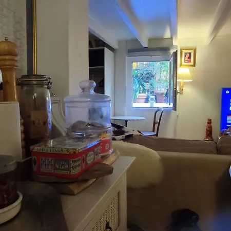 Apartment Paris Authentic House With Courtyard 12 Rue Labourse 94250 Gentilly