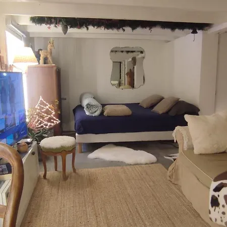 Paris Authentic House With Courtyard 12 Rue Labourse 94250 Apartment Gentilly