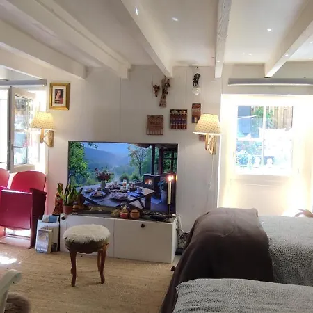 Apartment Paris Authentic House With Courtyard 12 Rue Labourse 94250 Gentilly