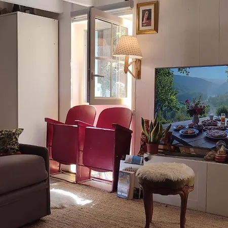 Paris Authentic House With Courtyard 12 Rue Labourse 94250 דירה