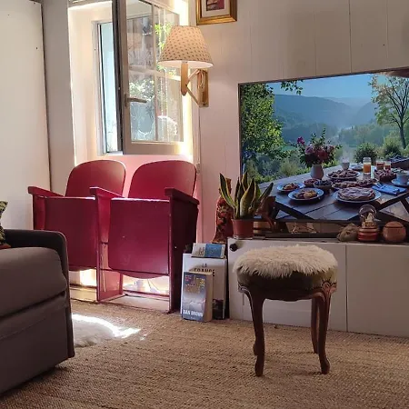 Apartment Paris Authentic House With Courtyard 12 Rue Labourse 94250