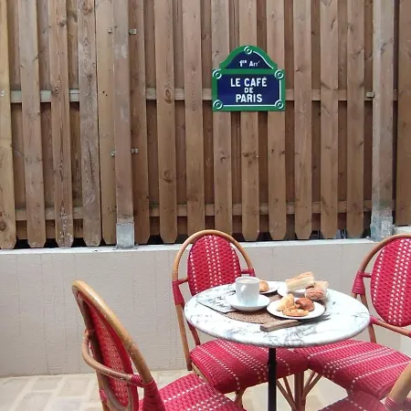 Appartement Paris Authentic House With Courtyard Gentilly