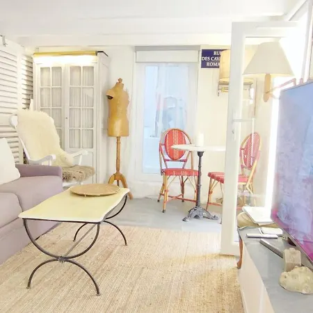 Paris Authentic House With Courtyard Gentilly